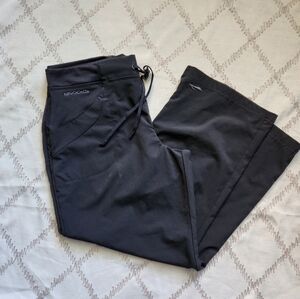 Brooks Women's Black Ankle Pants‎